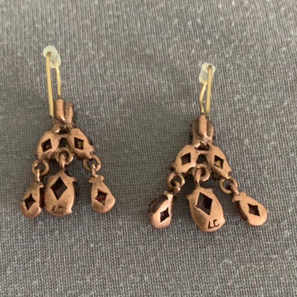 2/$25 Red/Gold Beaded Necklace and Earring set - Picture 10 of 10